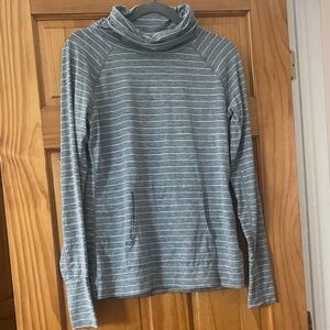 GAP Fit Gray White Striped Cowl Neck Active Top Thumbholes Pullover M